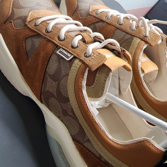 Authentic COACH signature Runner classic Khaki Light Sandle ✨️ - Picture 8 of 17